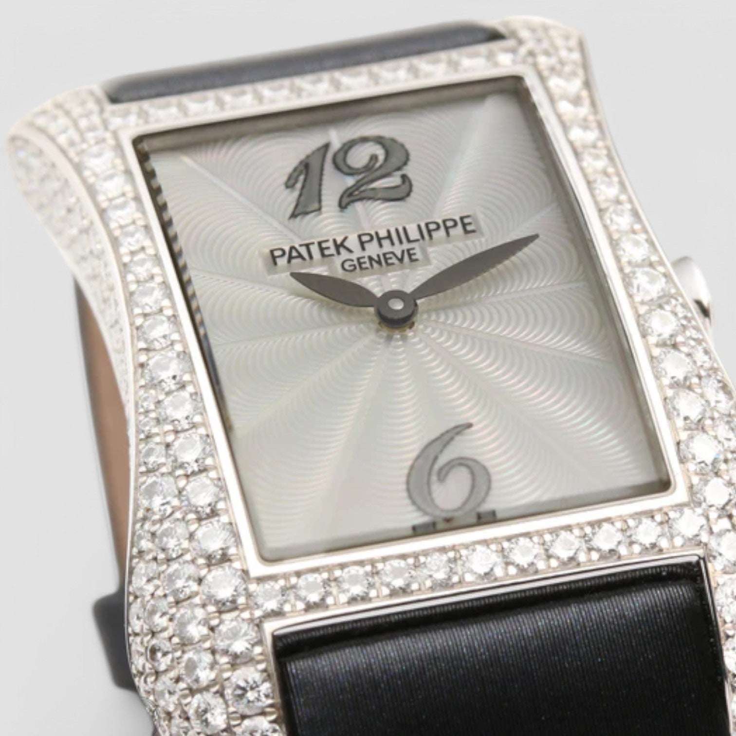 Patek Philippe 4973G-001