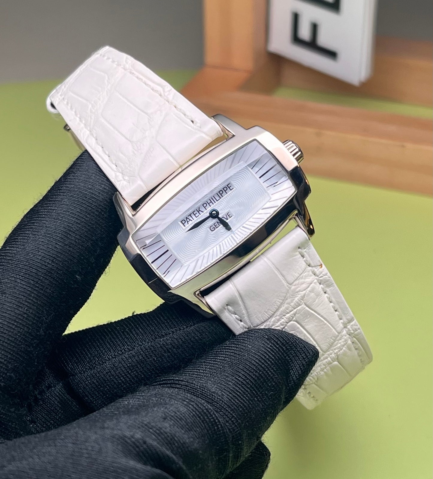 Patek Philippe 4980G-001