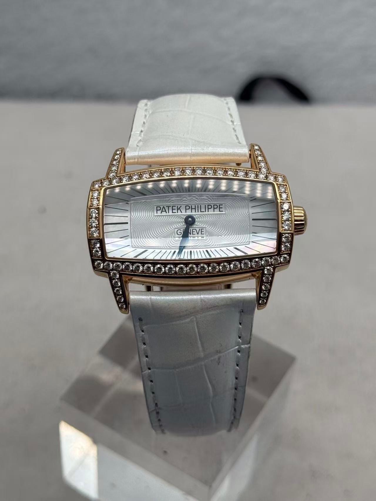 Patek Philippe 4980R-001