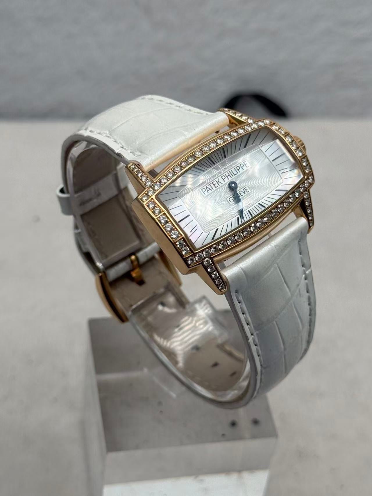 Patek Philippe 4980R-001