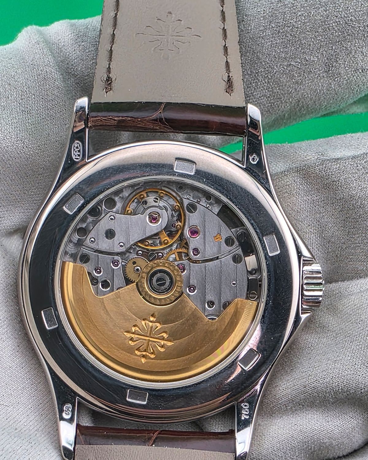 Patek Philippe 5117G-001