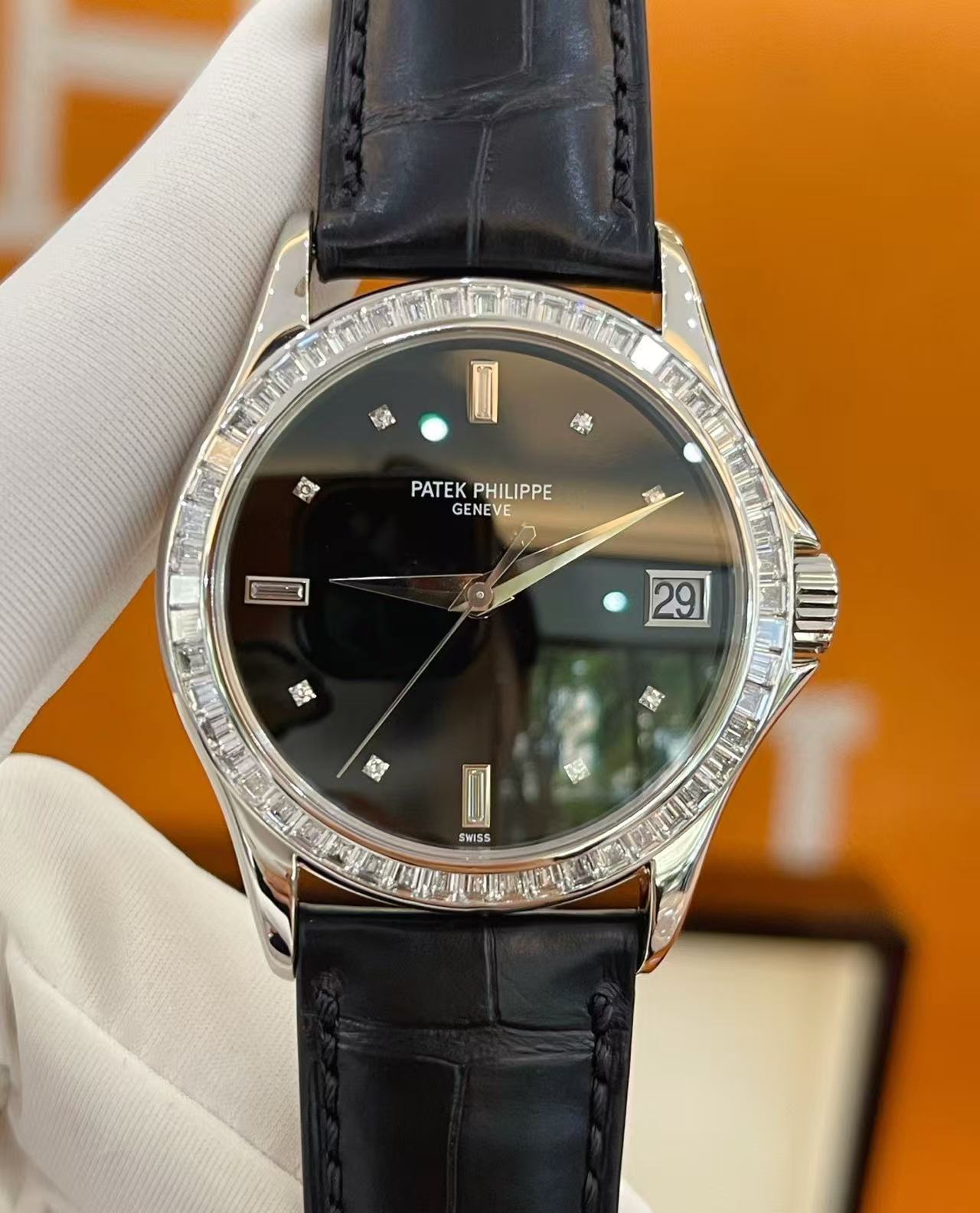 Patek Philippe 5118-P-001