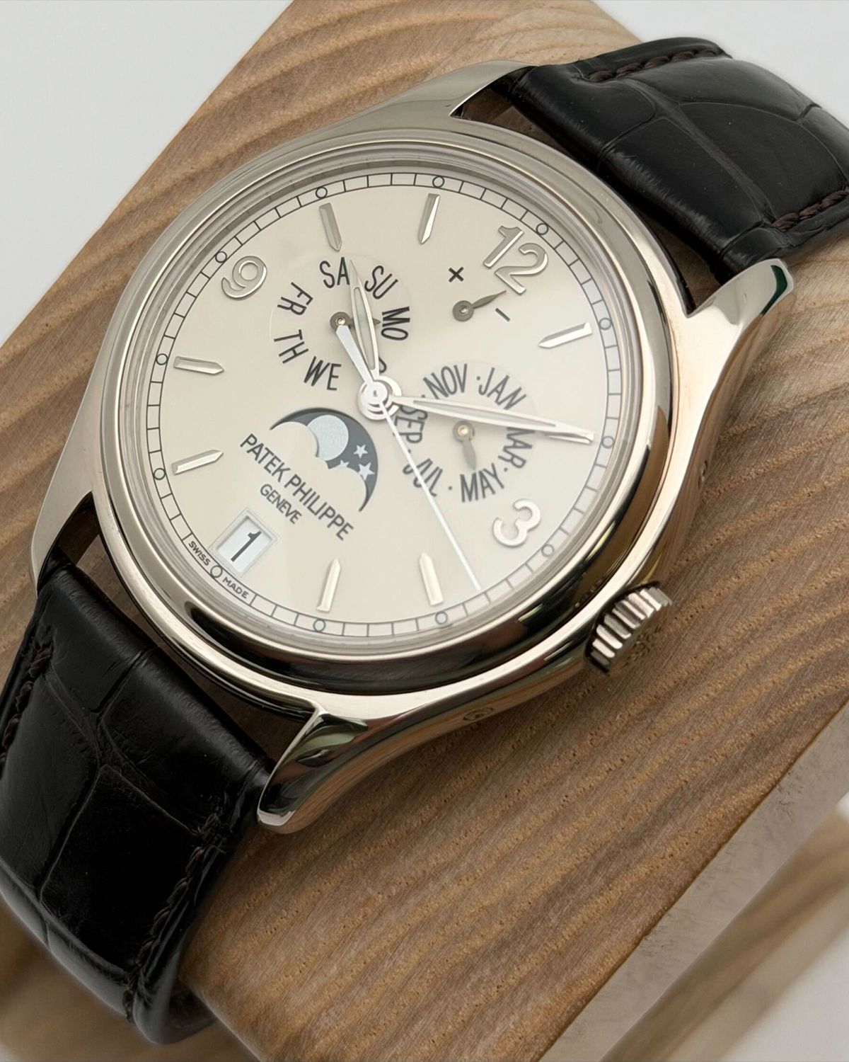 Patek Philippe 5146G-001