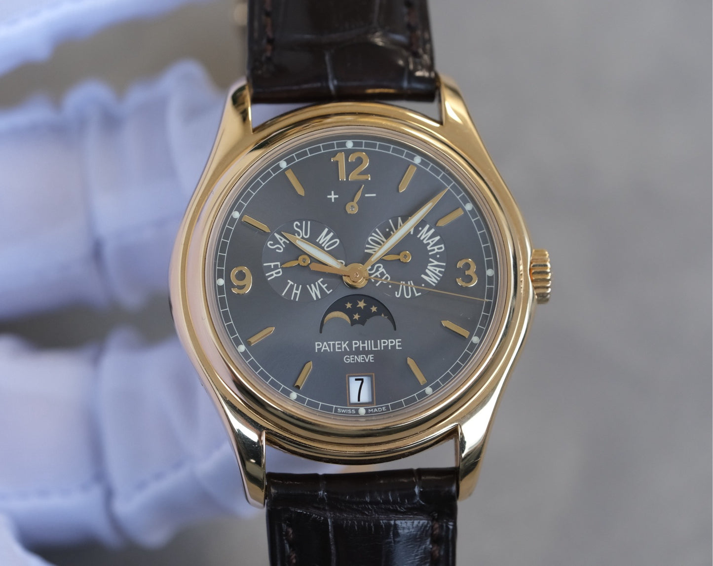 Patek Philippe 5146J-010