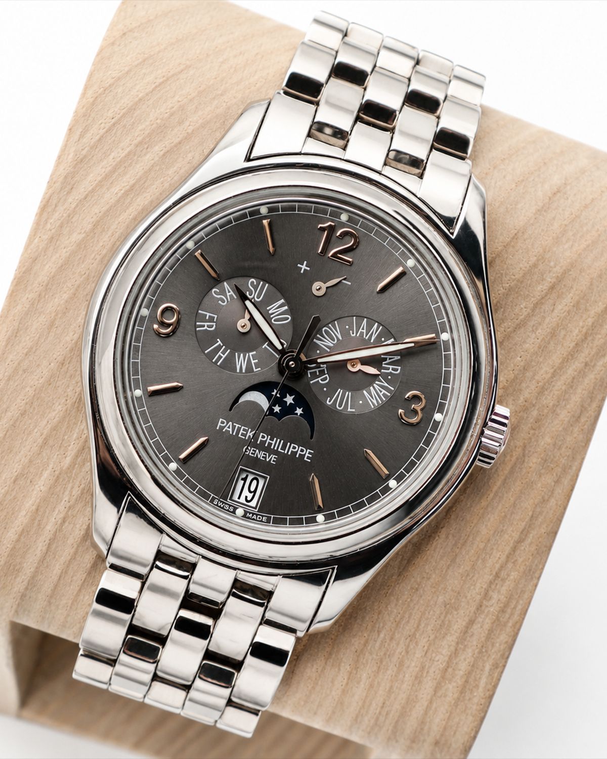 Patek Philippe 5146/1G-010