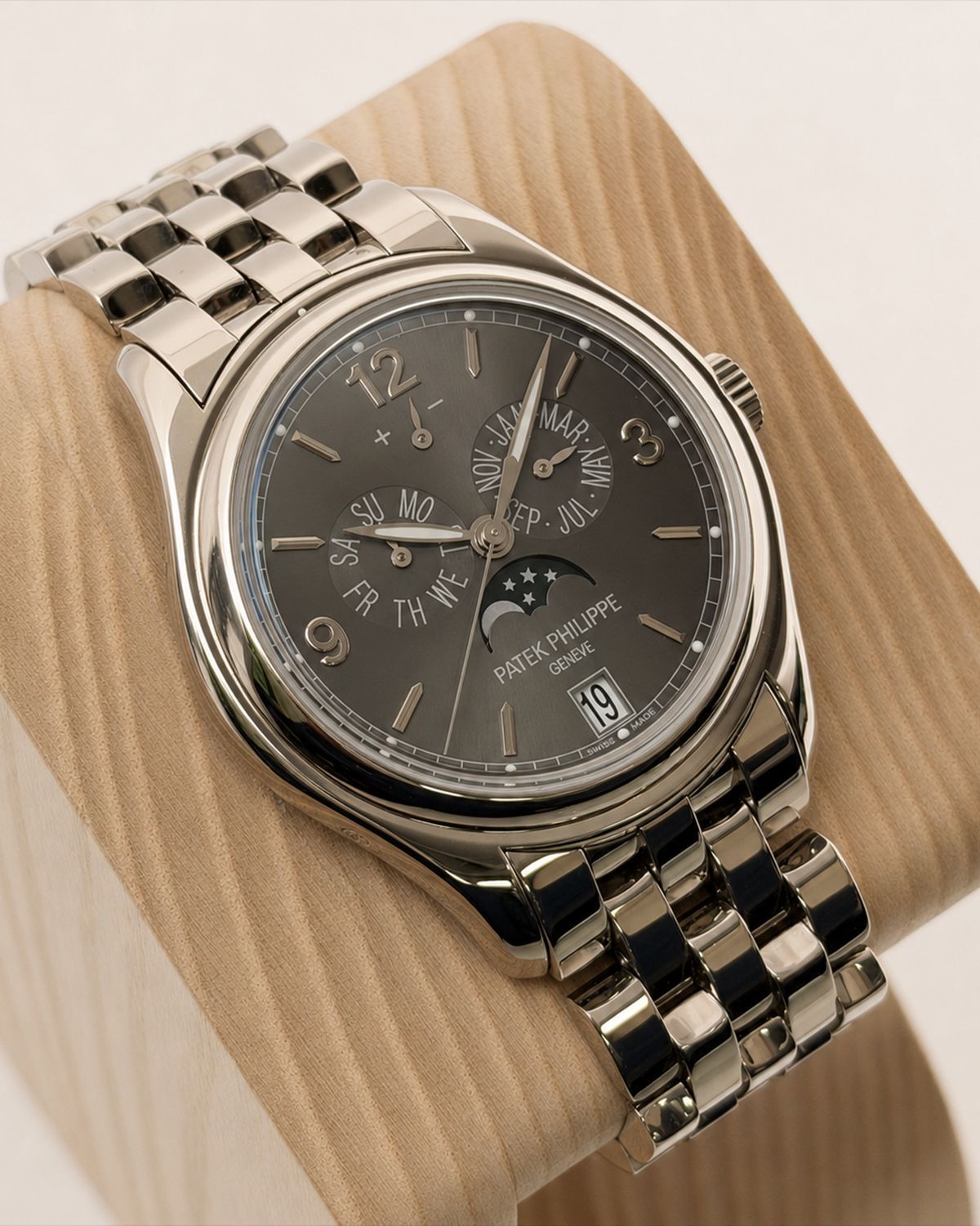 Patek Philippe 5146/1G-010
