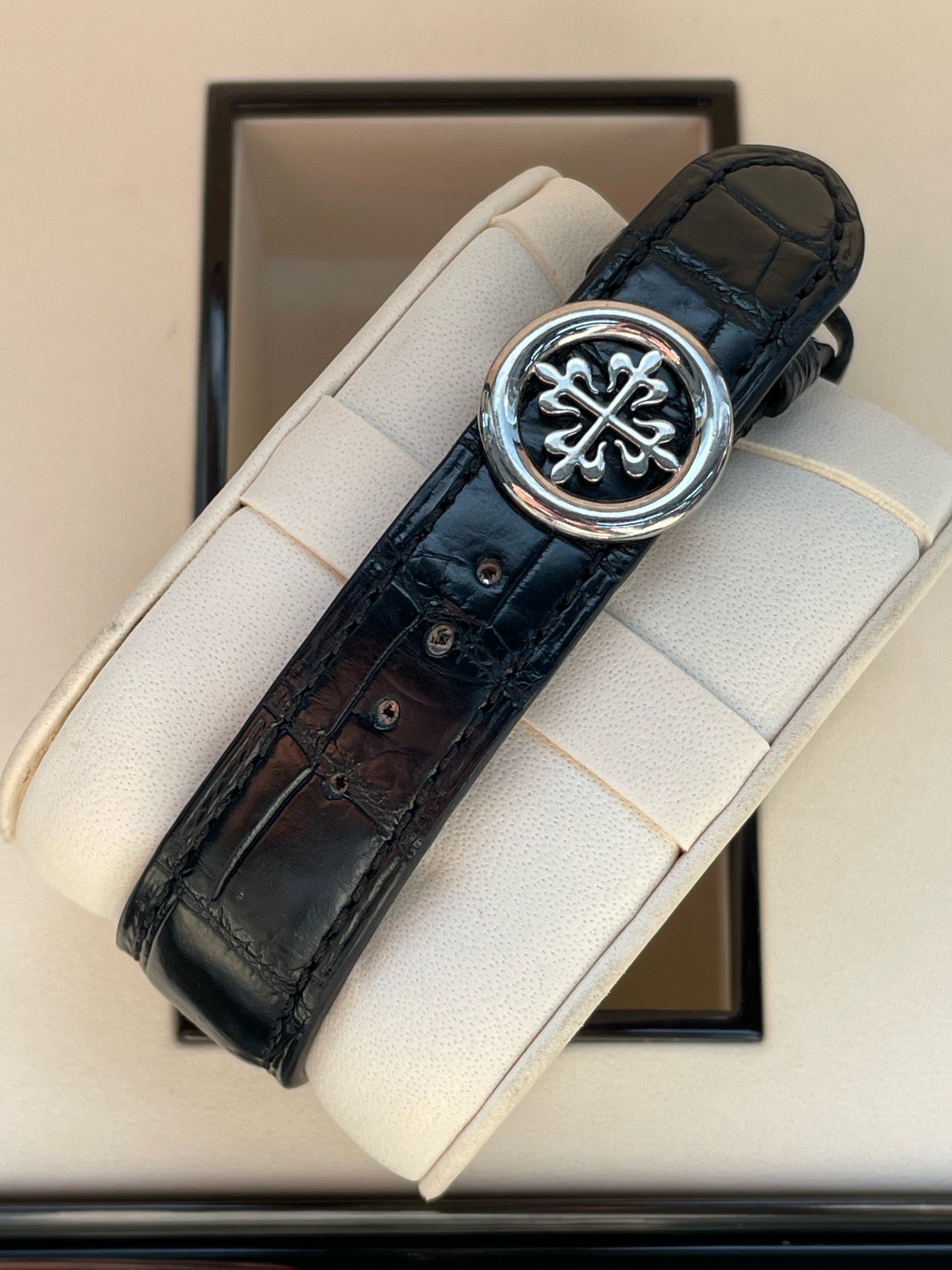 Patek Philippe 5147G-001