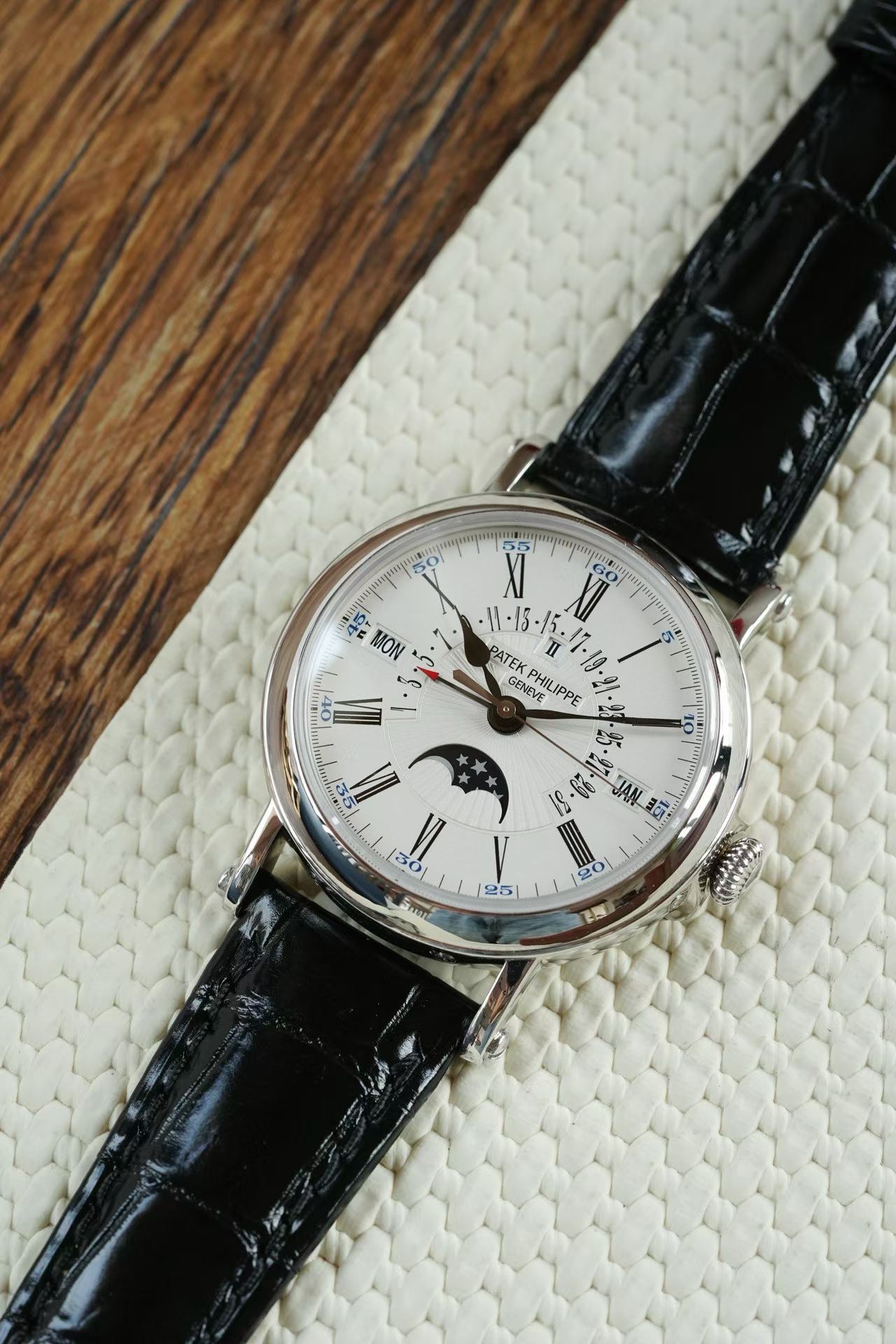 Patek Philippe 5159G