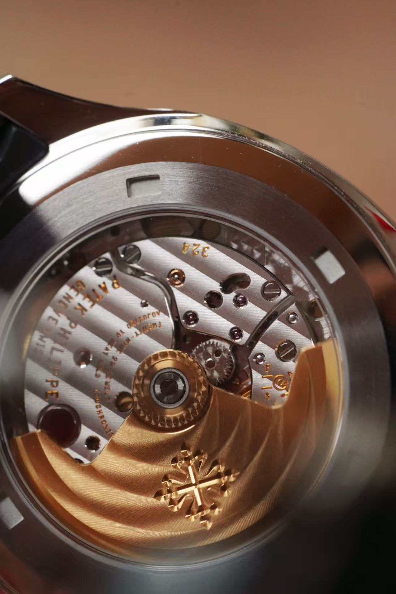 Patek Philippe 5167A