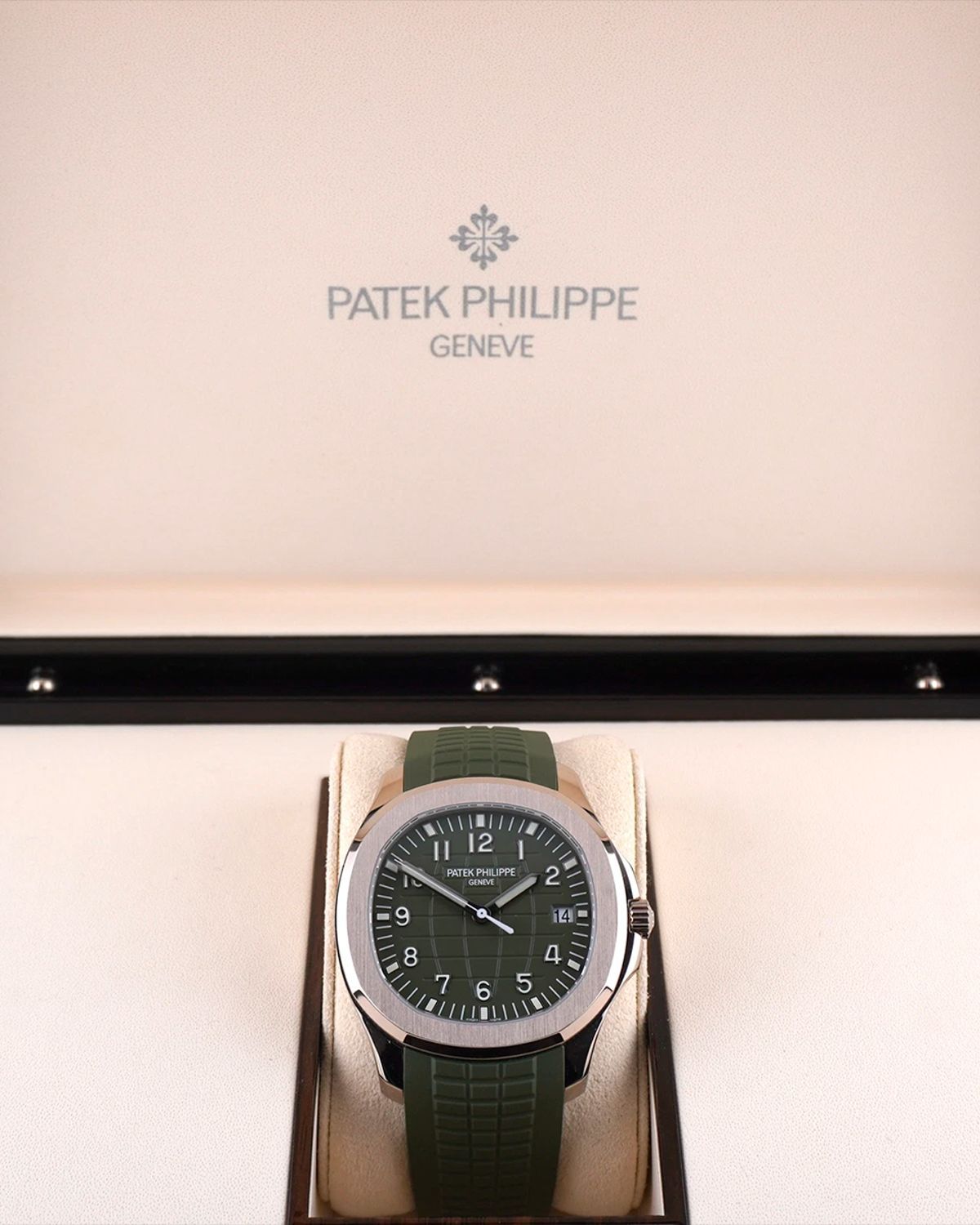 Patek Philippe 5168G-010
