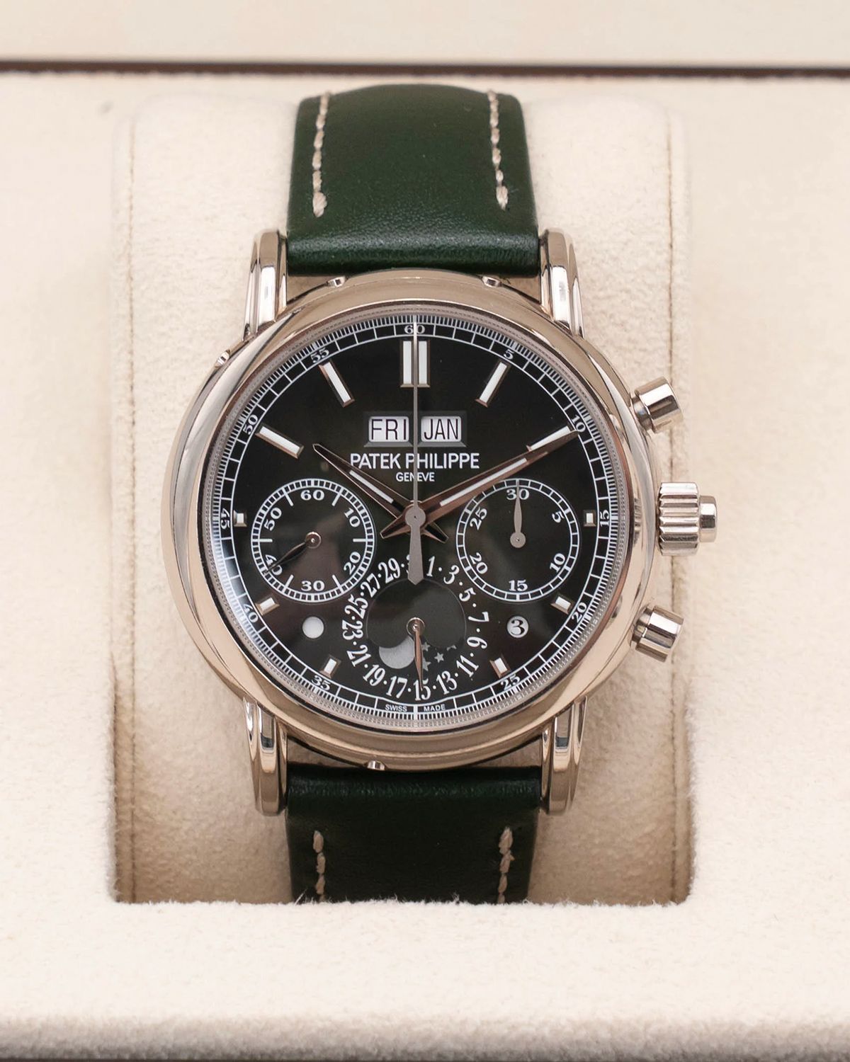 Patek Philippe 5204G