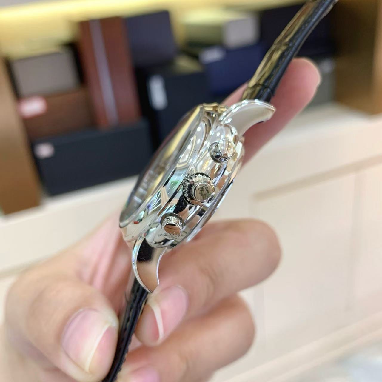 Patek Philippe 5204P-011