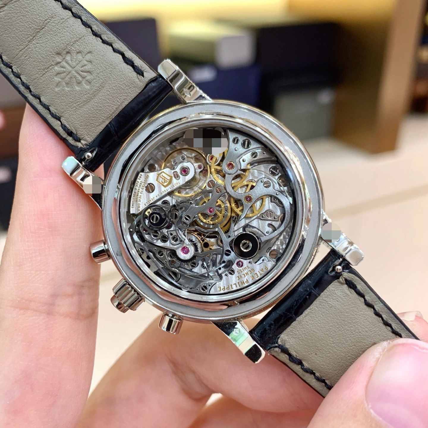 Patek Philippe 5204P-011