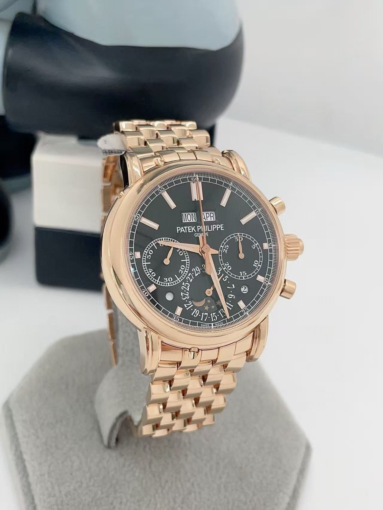 Patek Philippe 5204/1R-001