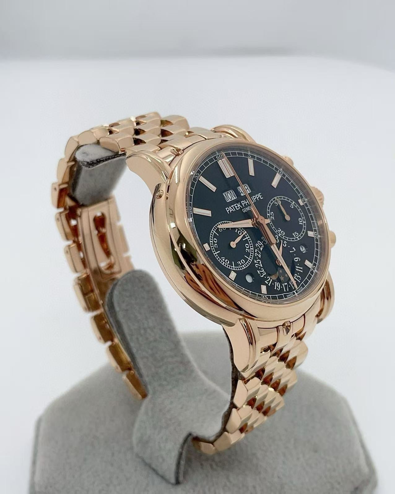 Patek Philippe 5204/1R-001