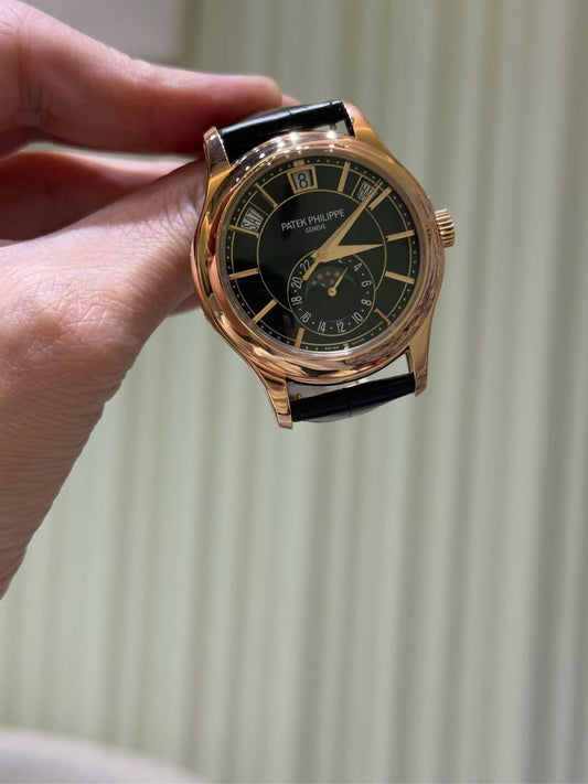 Patek Philippe 5205R-010