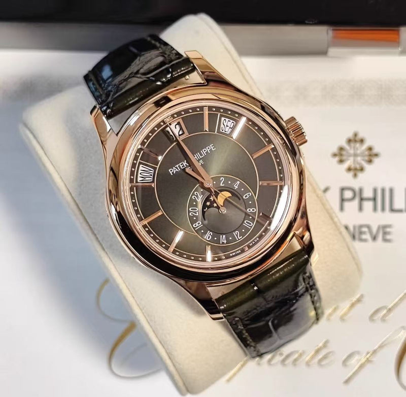 Patek Philippe 5205R-011