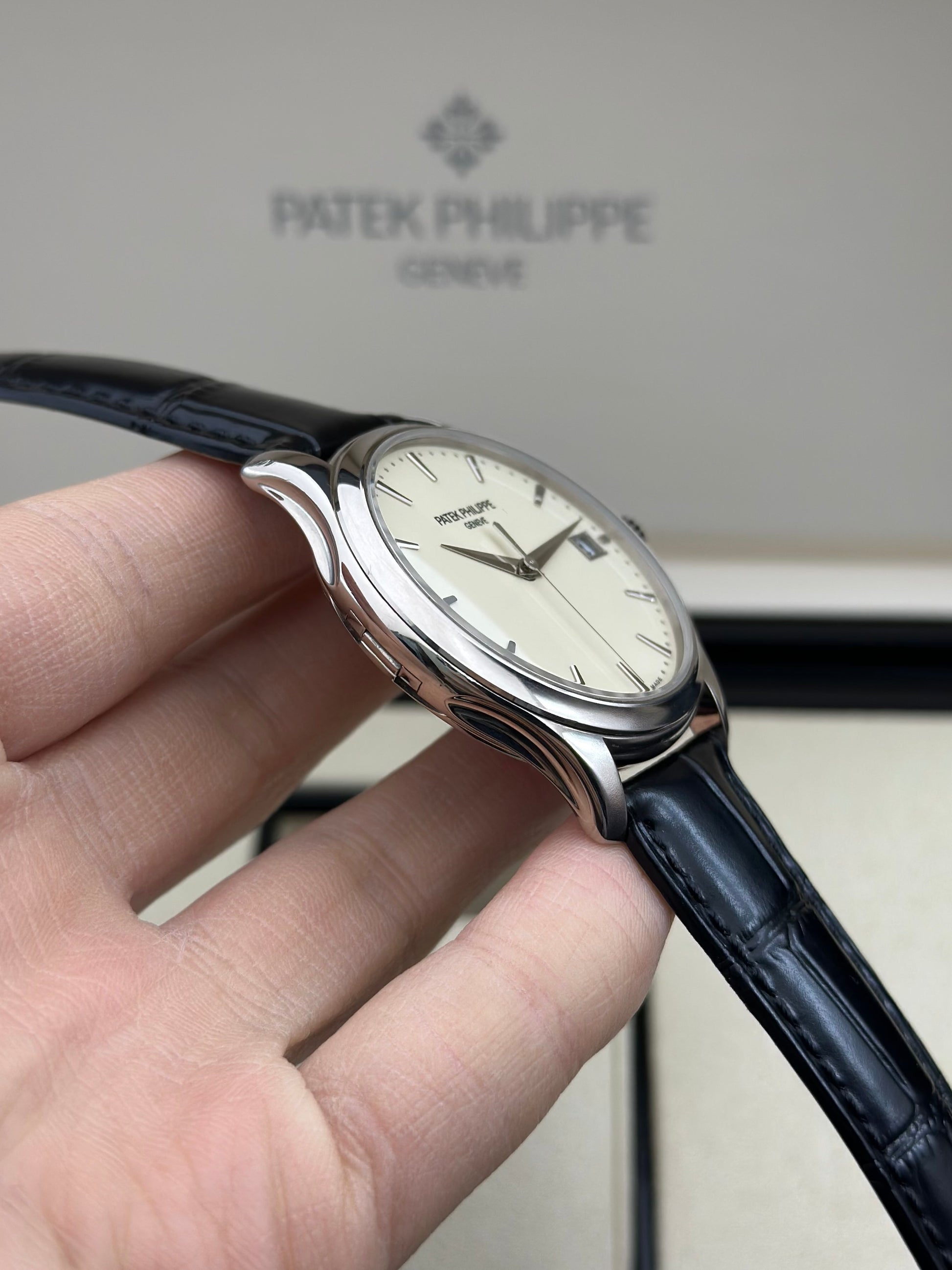 Patek Philippe 5227G-001