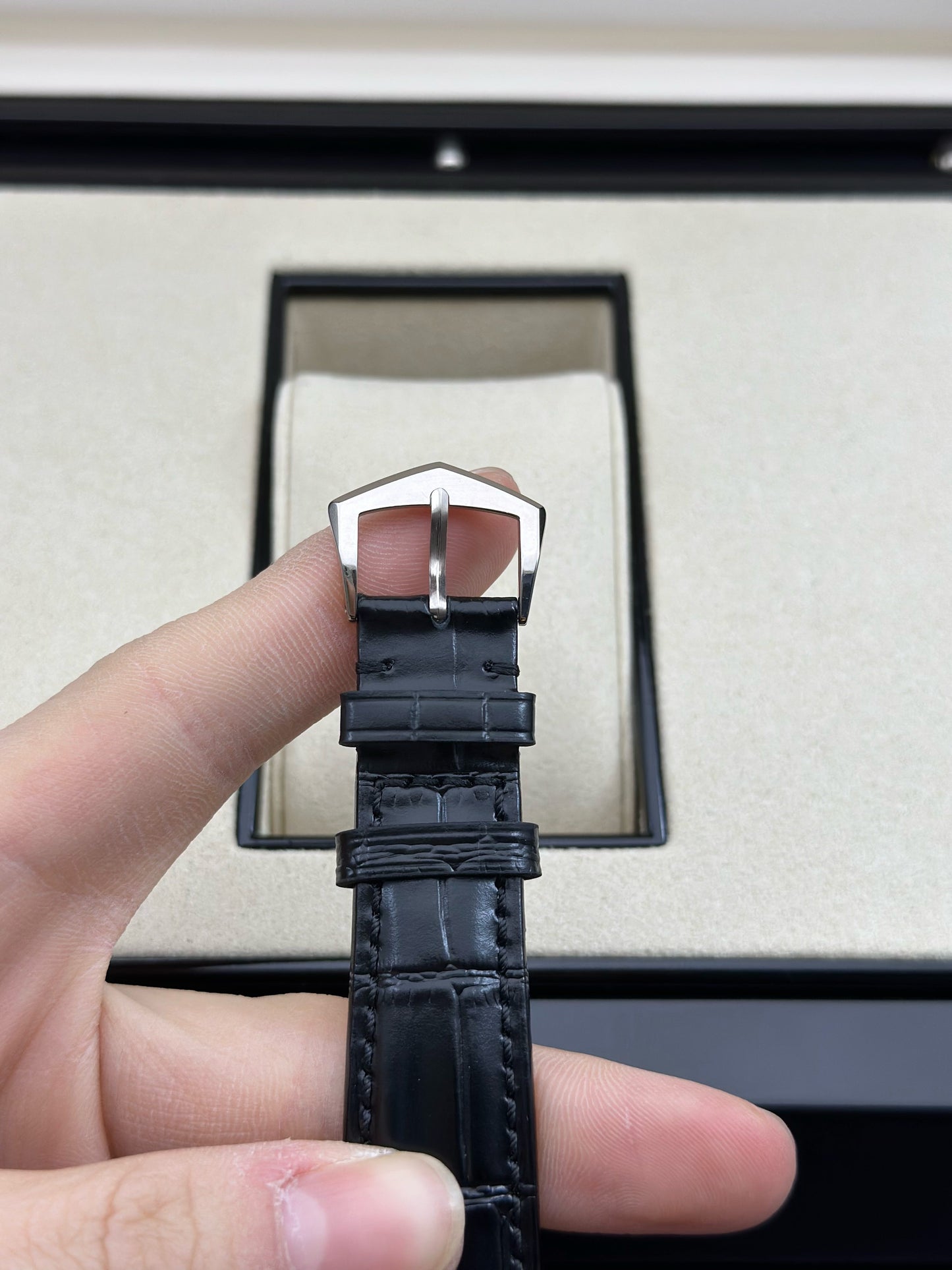 Patek Philippe 5227G-001