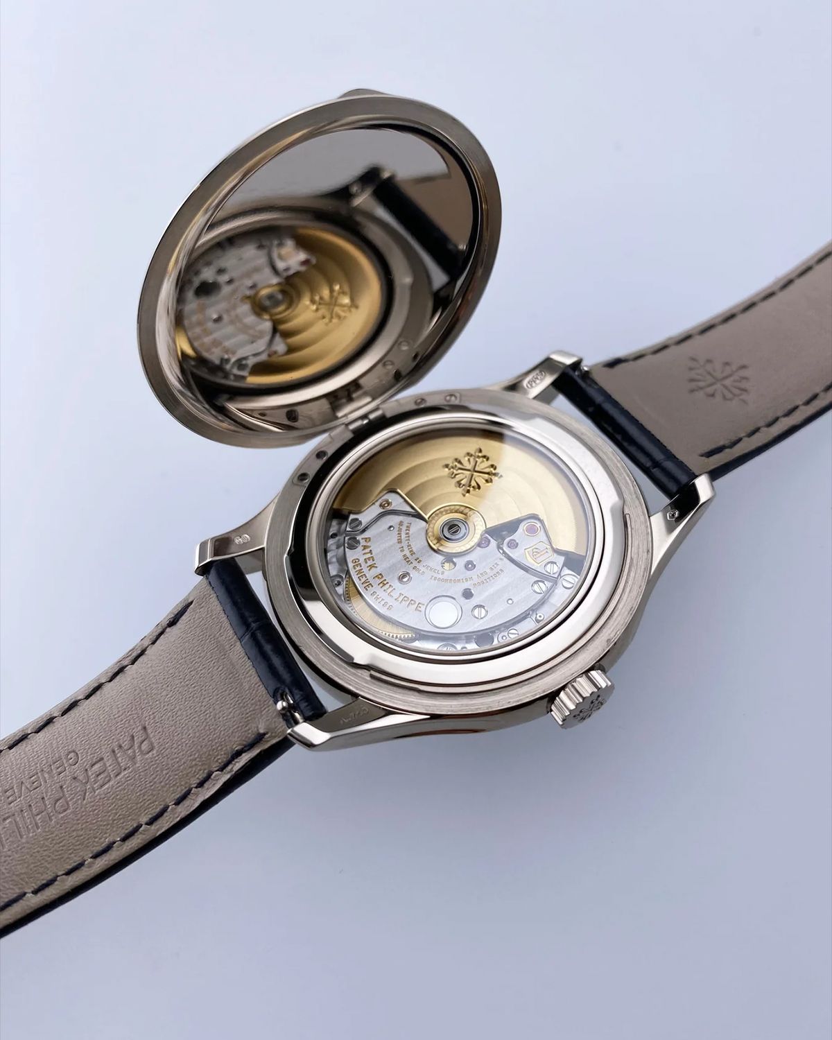 Patek Philippe 5227G-010