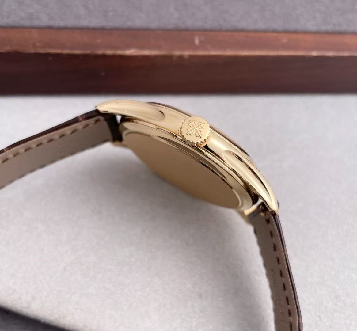 Patek Philippe 5227J-001