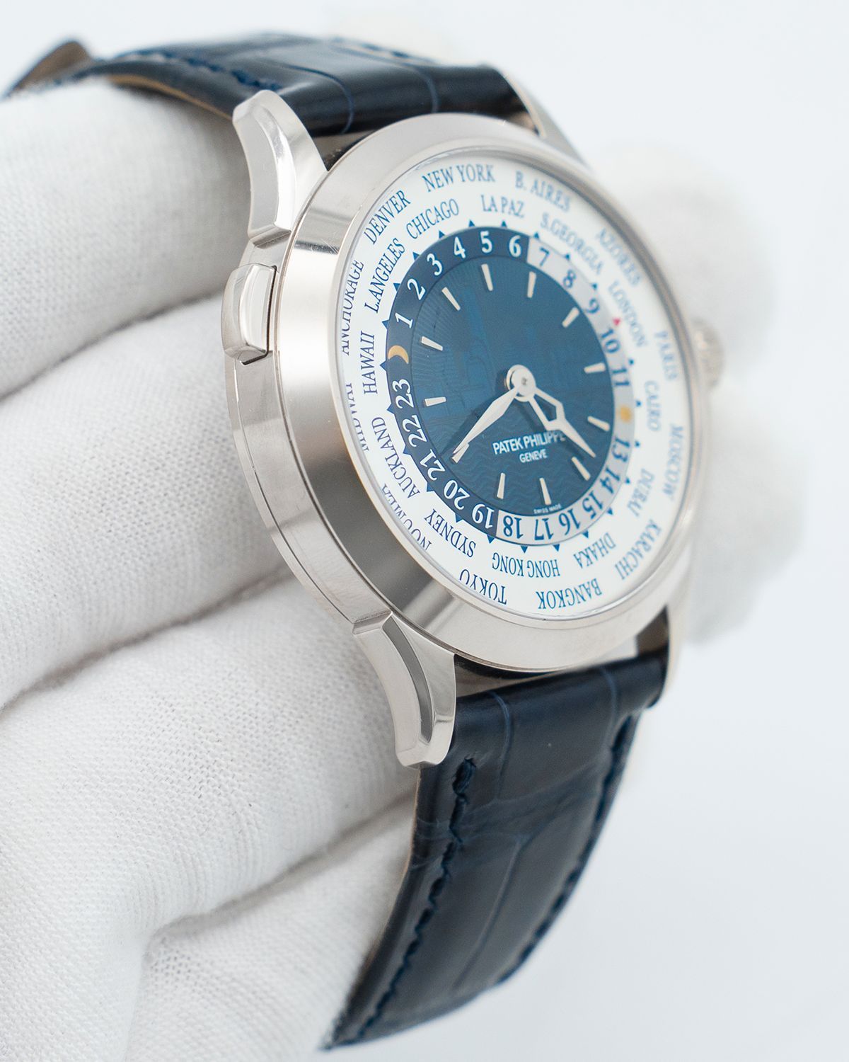 Patek Philippe 5230G-010
