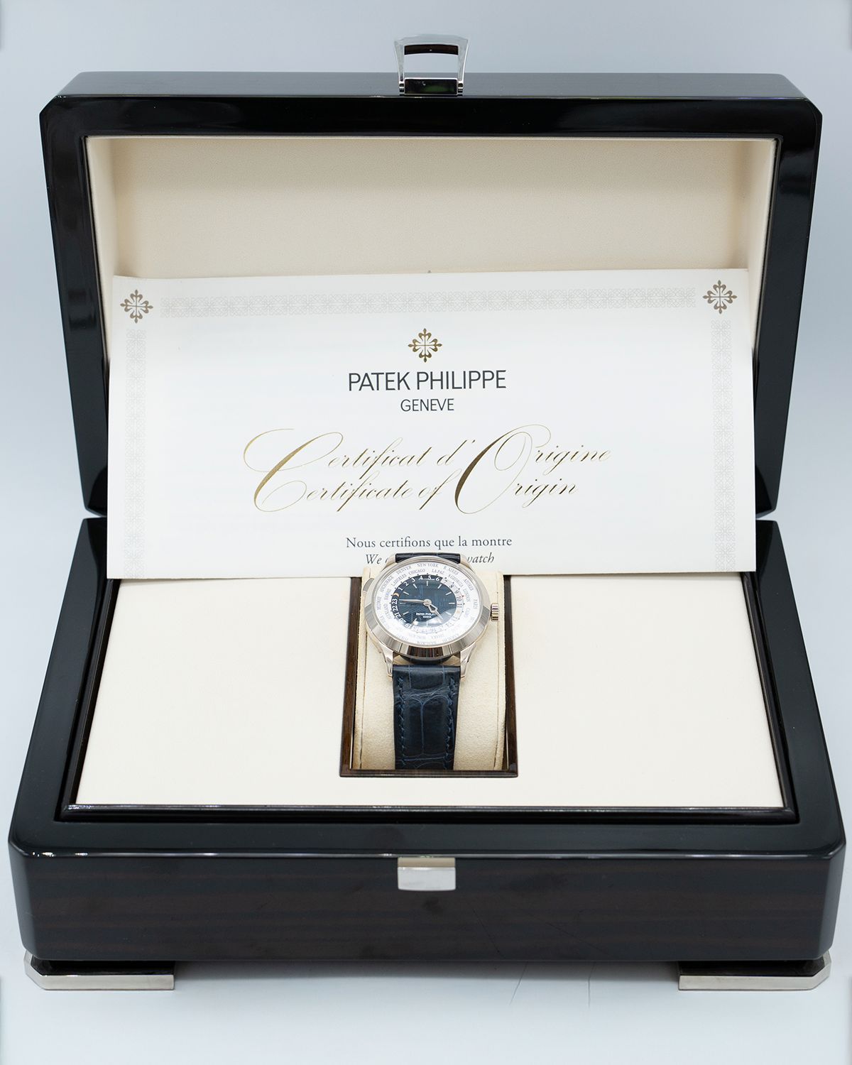 Patek Philippe 5230G-010