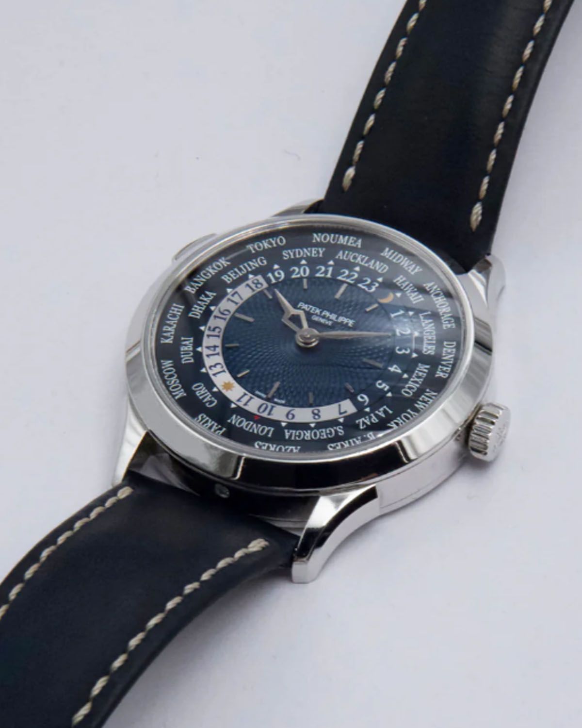 Patek Philippe 5230P-001