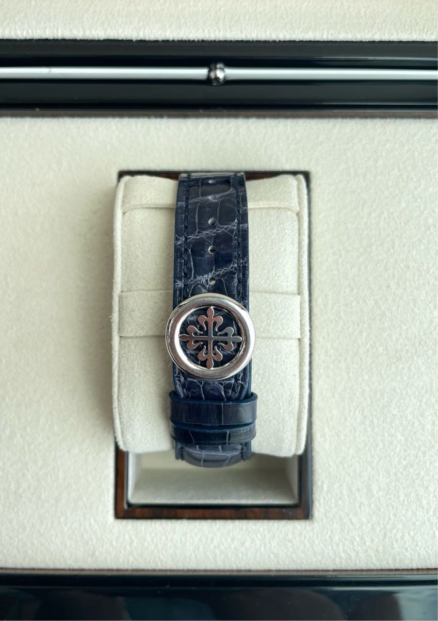 Patek Philippe 5236P-001