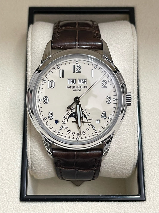 Patek Philippe 5320G