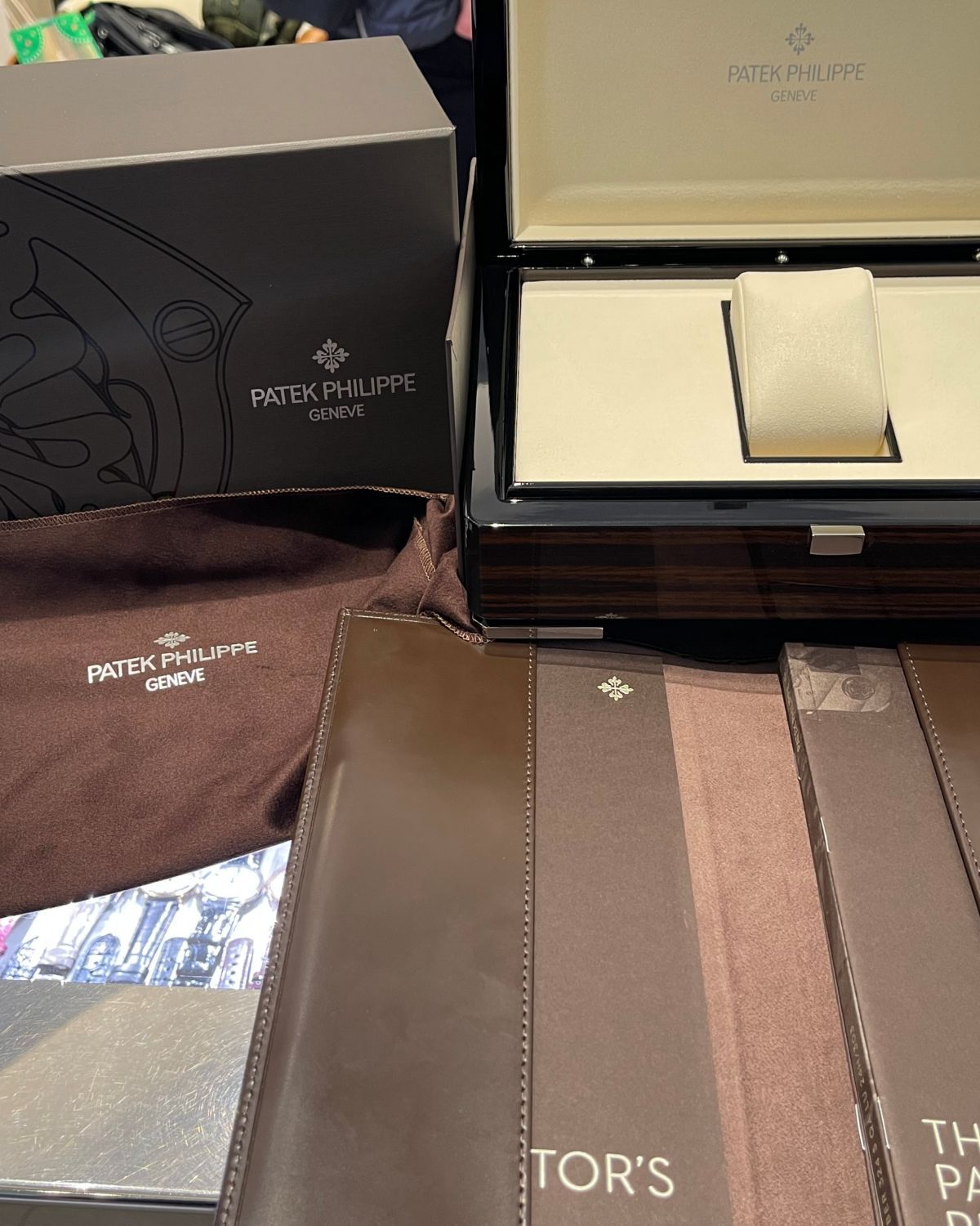 Patek Philippe 5330G-001