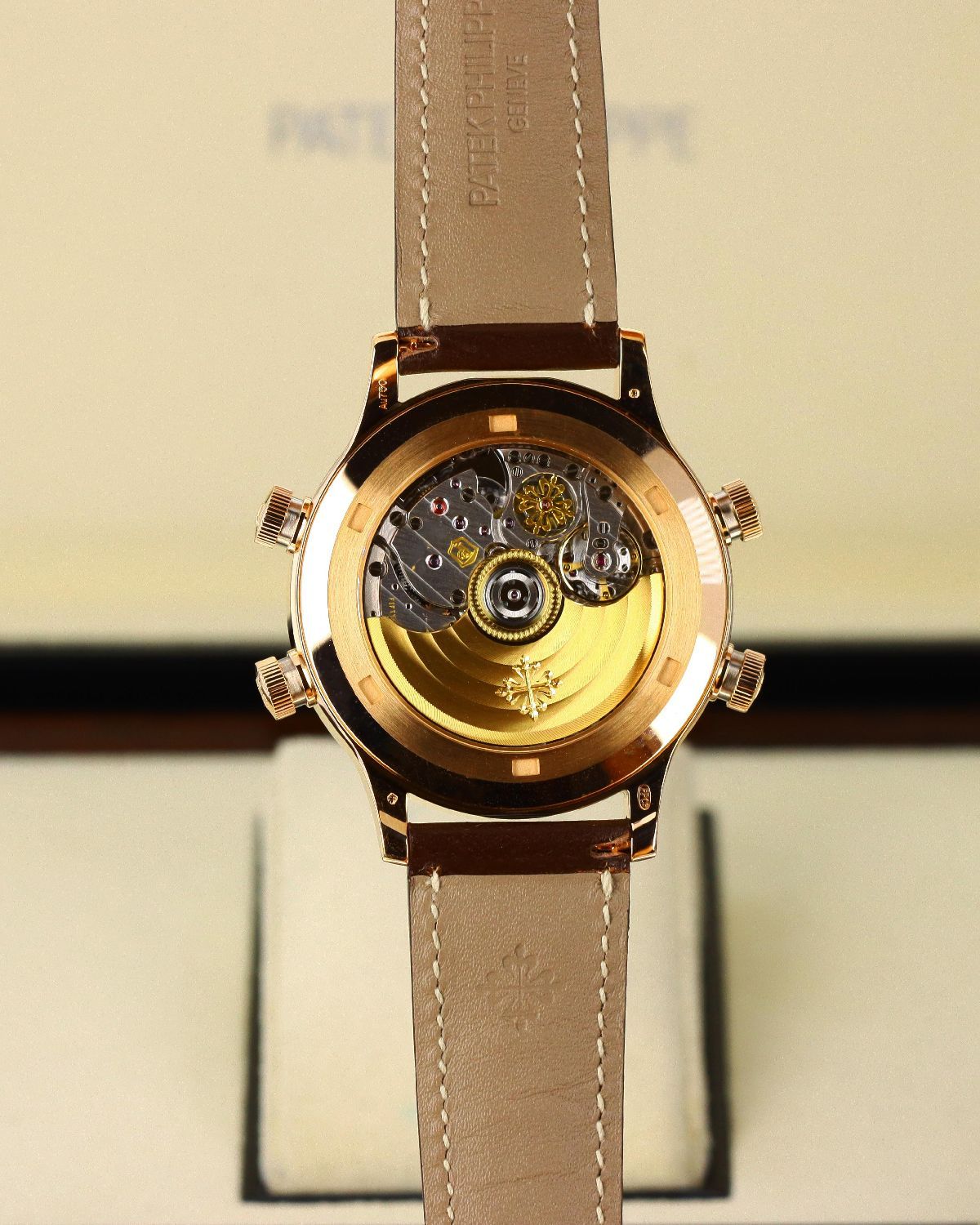 Patek Philippe 5520RG-001