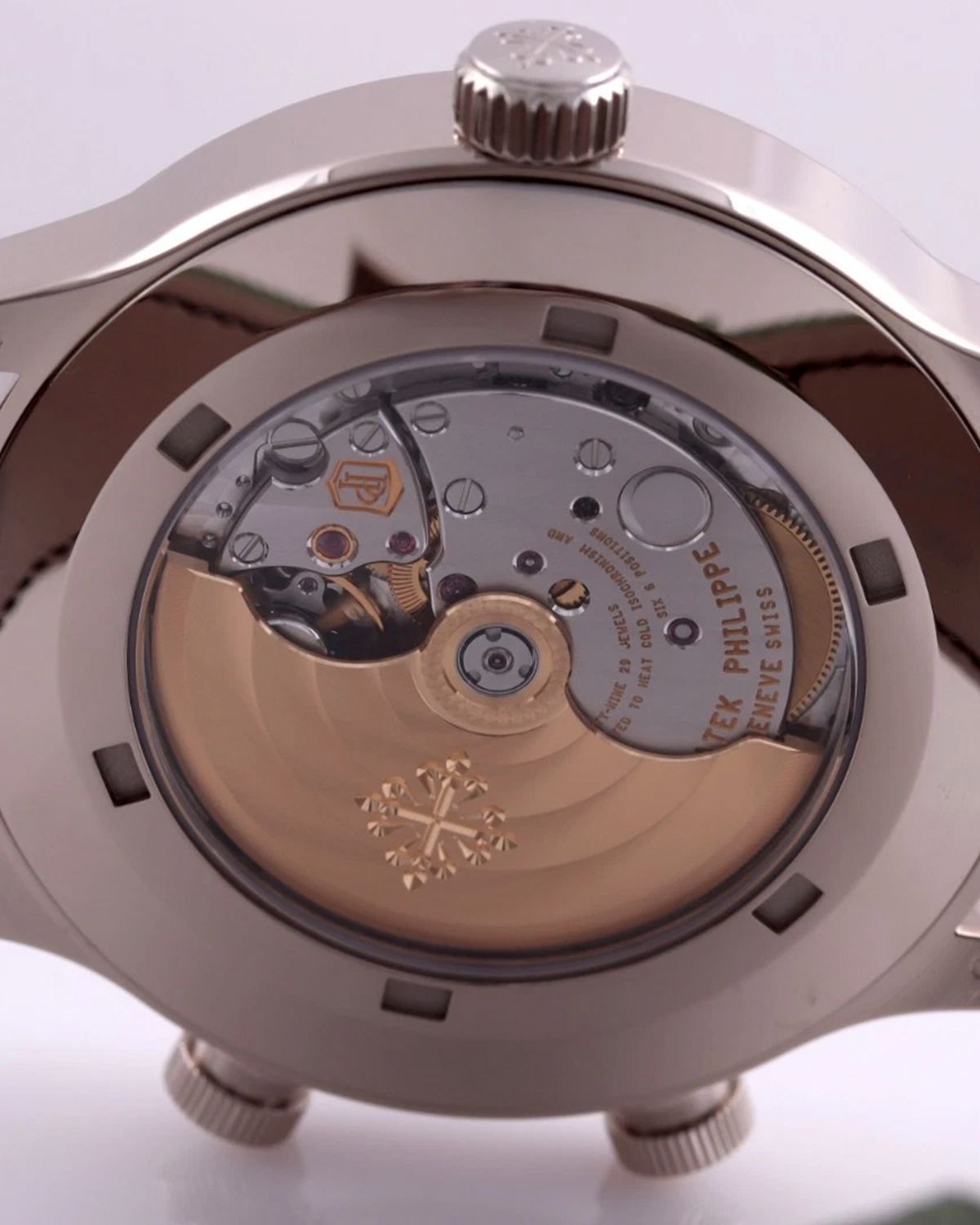 Patek Philippe 5524G-010