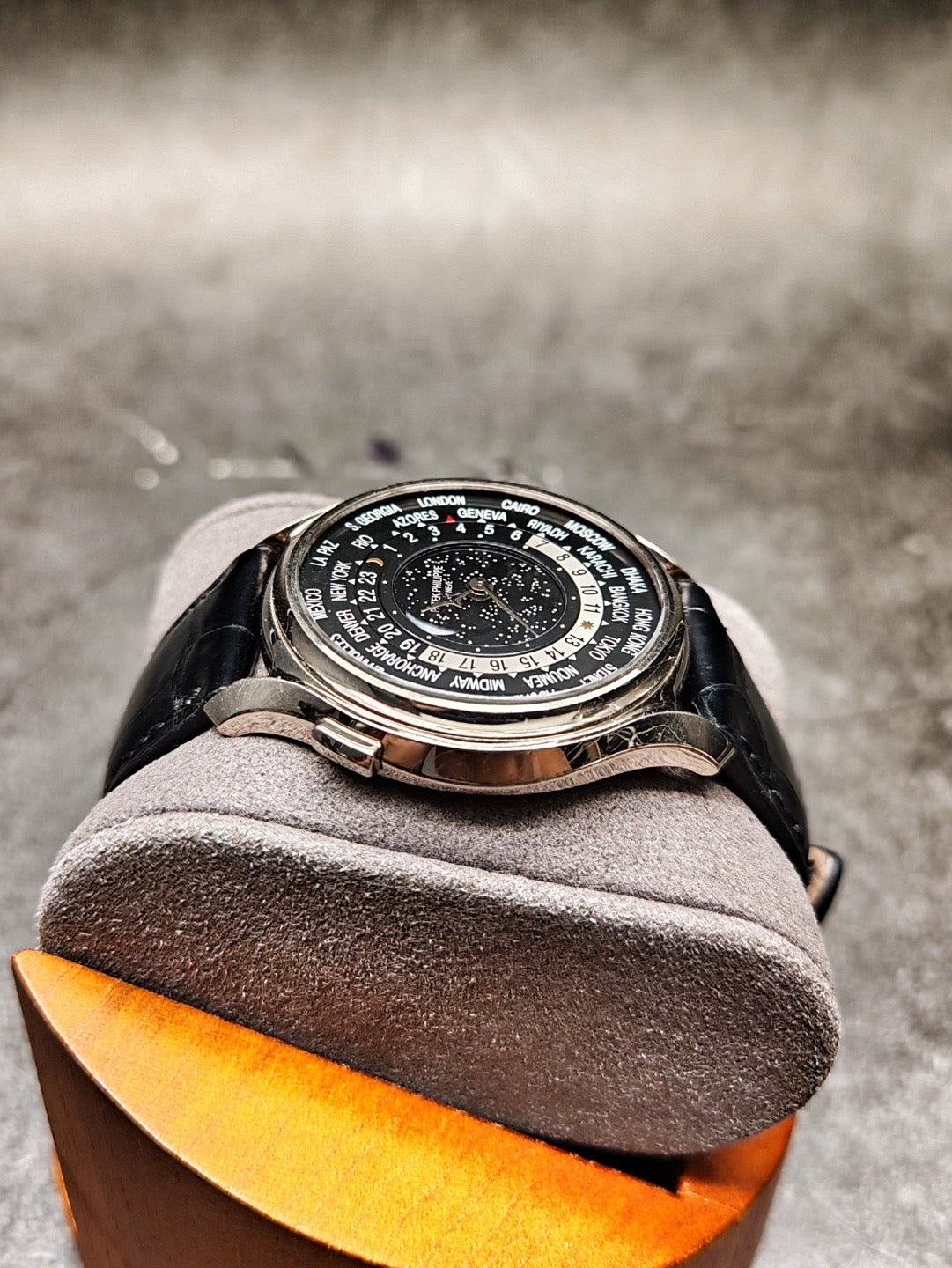 Patek Philippe 5575G-001