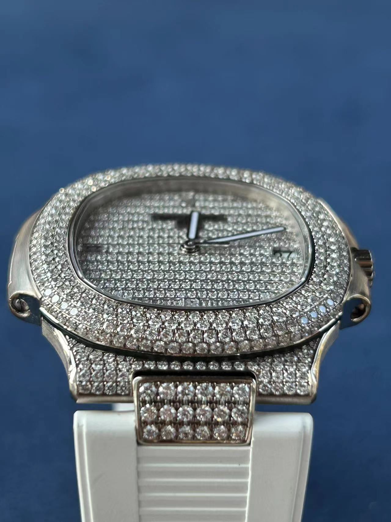 Patek Philippe 5711G-001