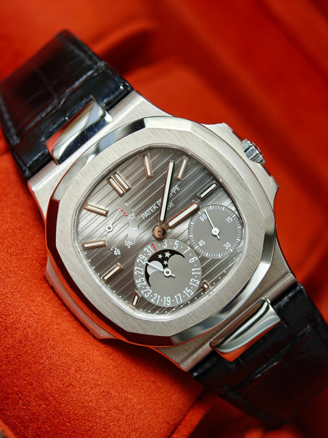 Patek Philippe 5712G