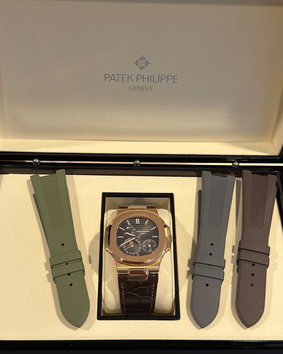 Patek Philippe 5712R-001