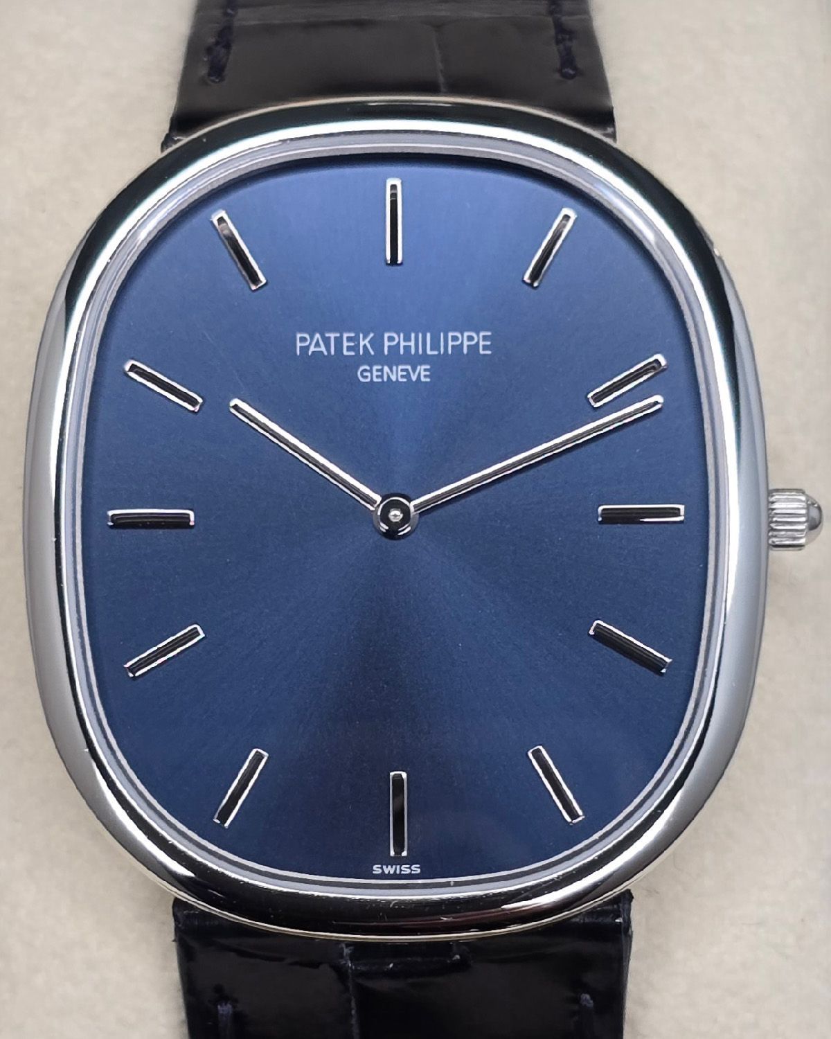 Patek Philippe 5738P-001