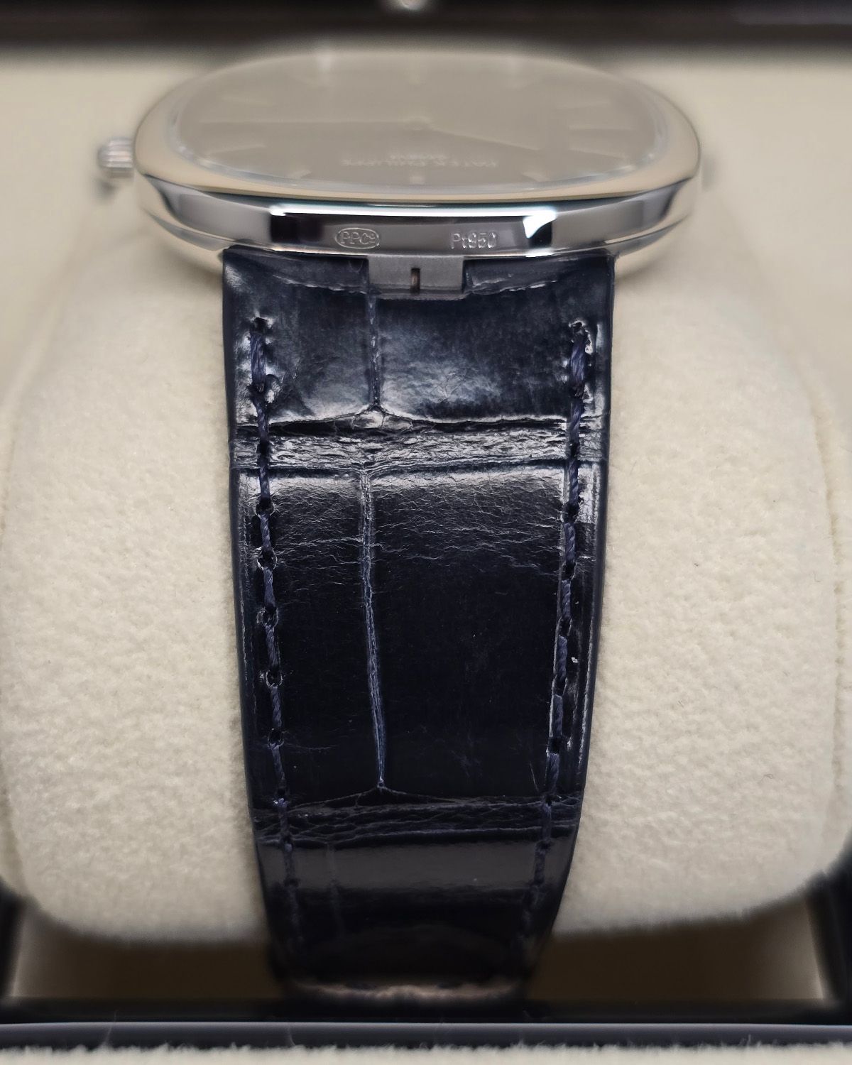 Patek Philippe 5738P-001