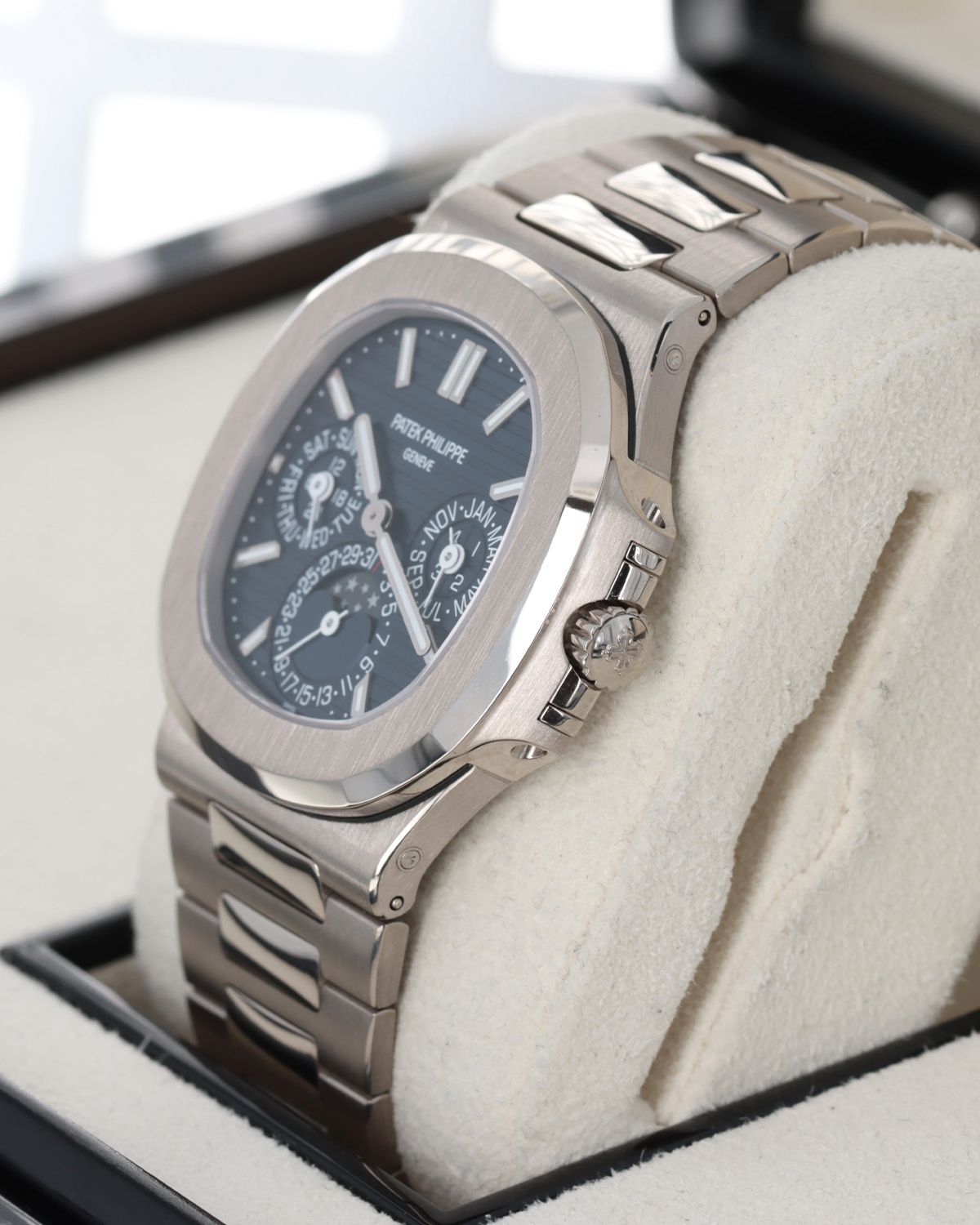 Patek Philippe 5740/1G-001