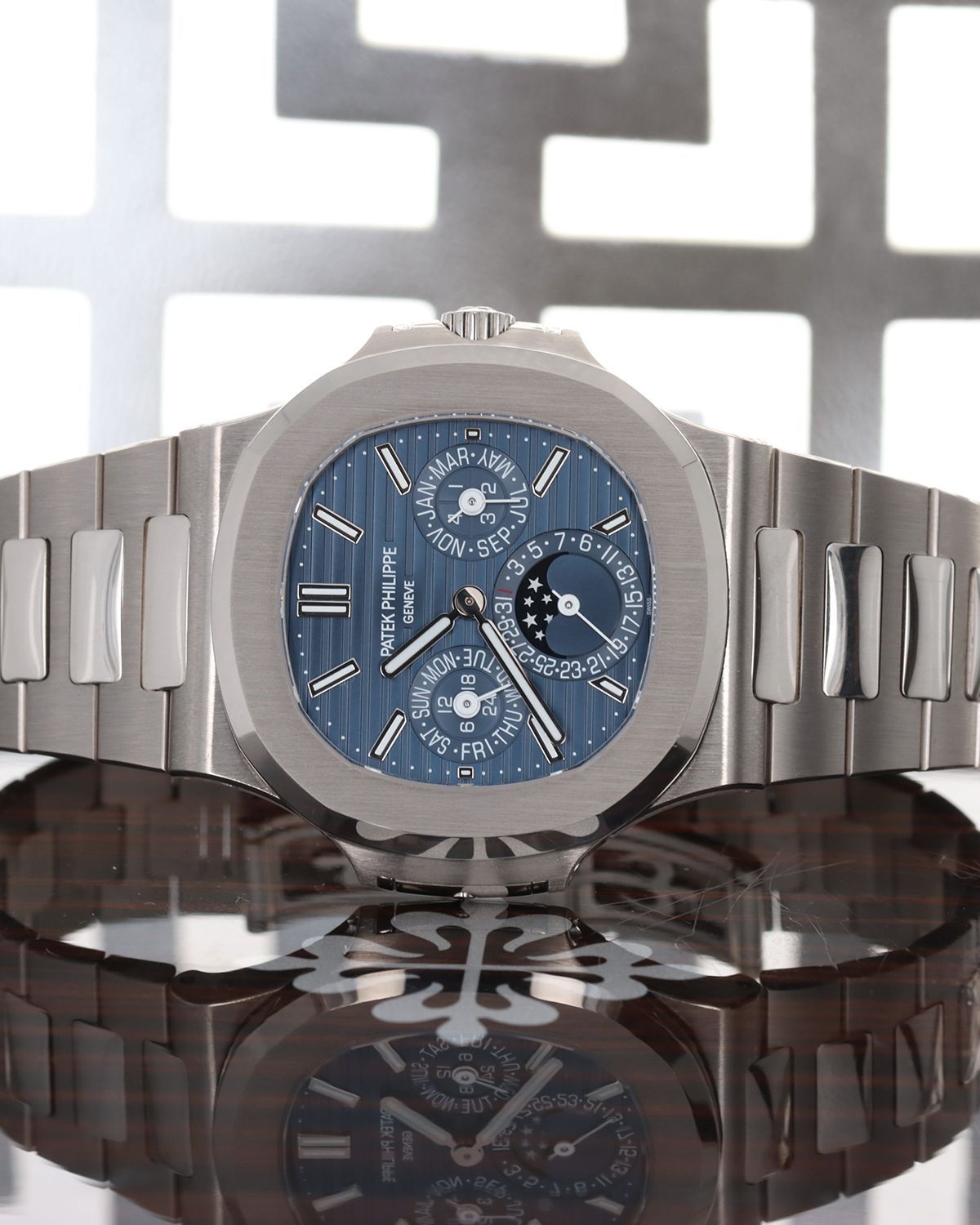 Patek Philippe 5740/1G-001