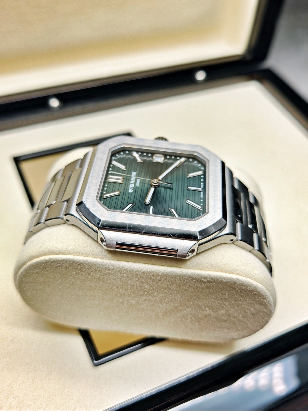 Patek Philippe 5821/1A-001