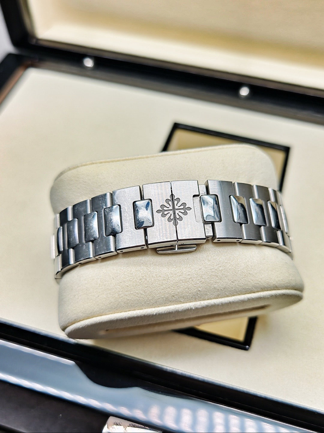 Patek Philippe 5821/1A-001