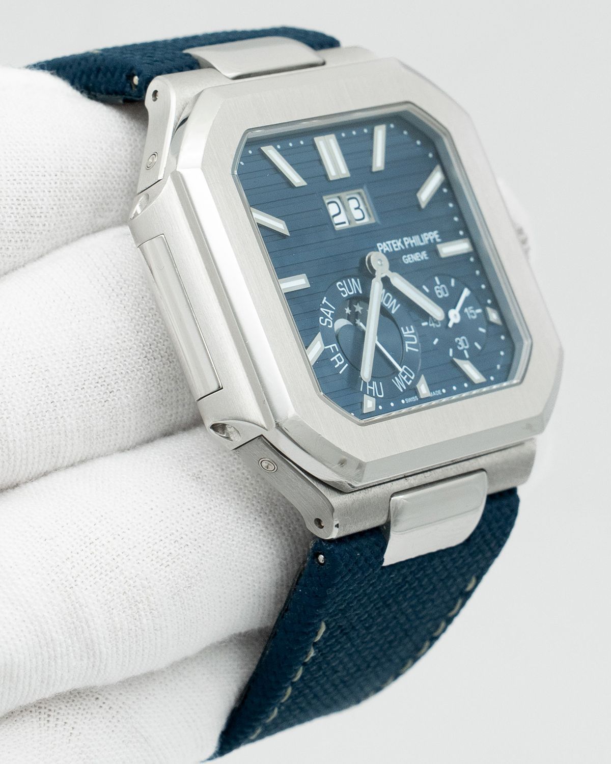 Patek Philippe 5822P-001
