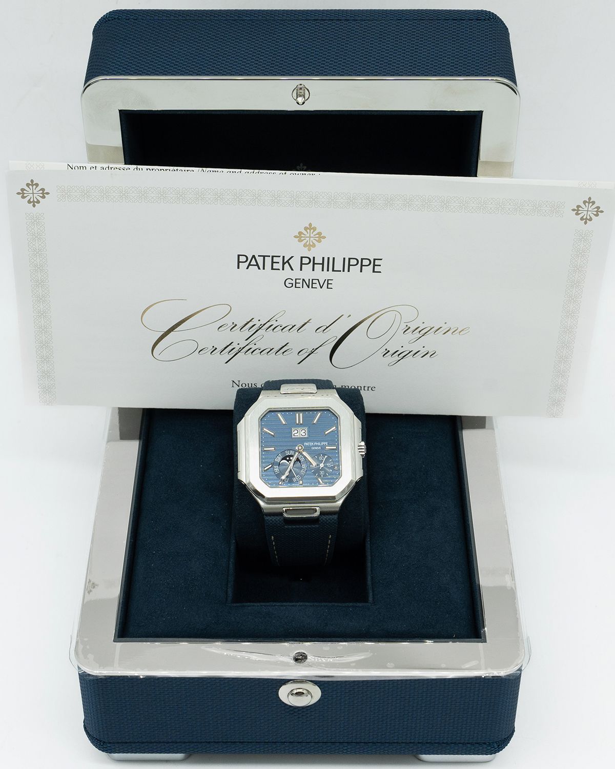 Patek Philippe 5822P-001