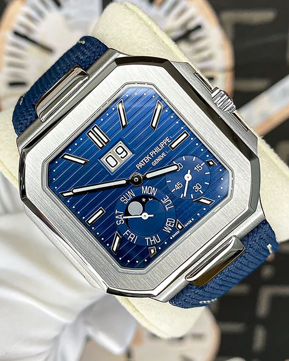 Patek Philippe 5822P-001