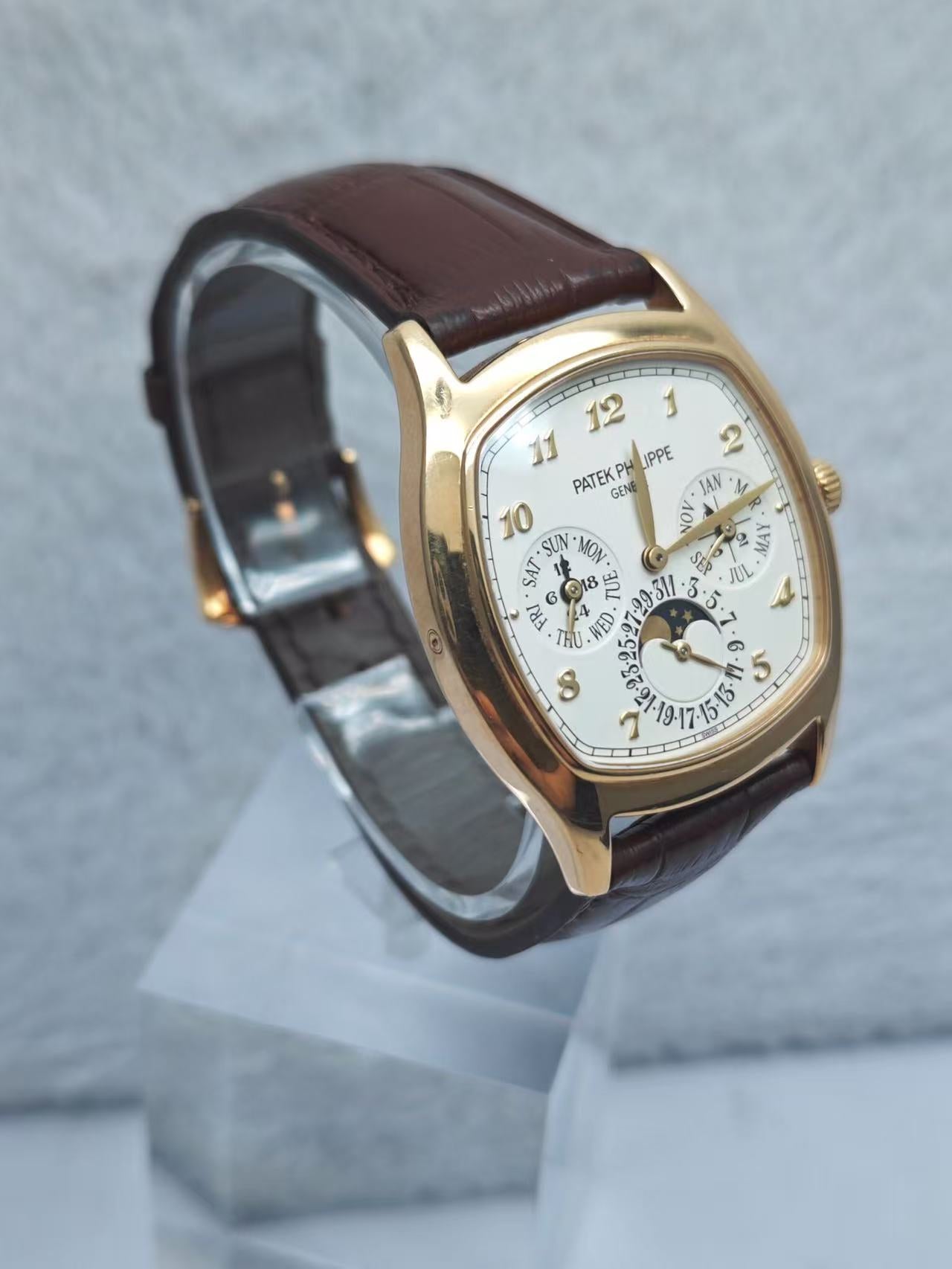 Patek Philippe 5940J-001