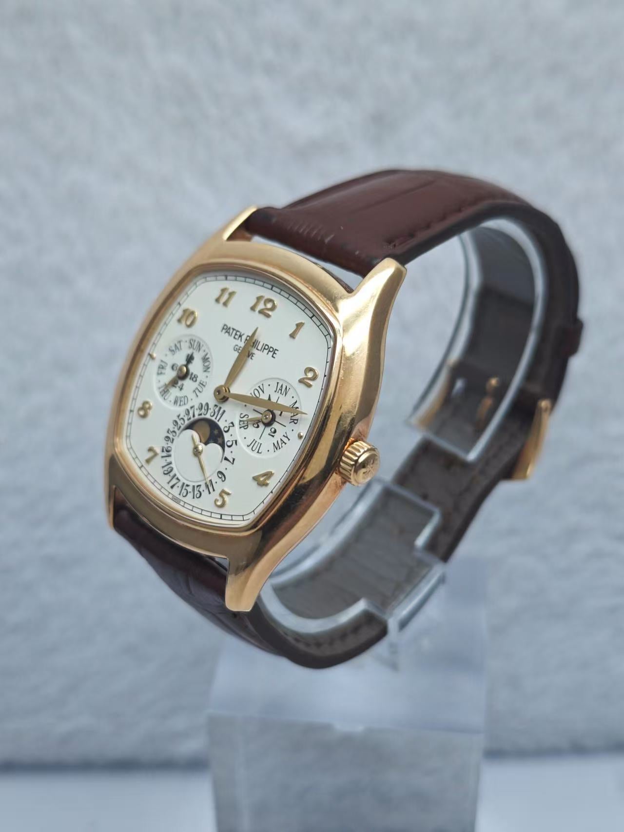 Patek Philippe 5940J-001