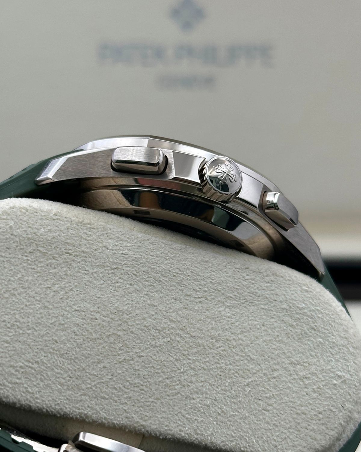 Patek Philippe 5968G-001