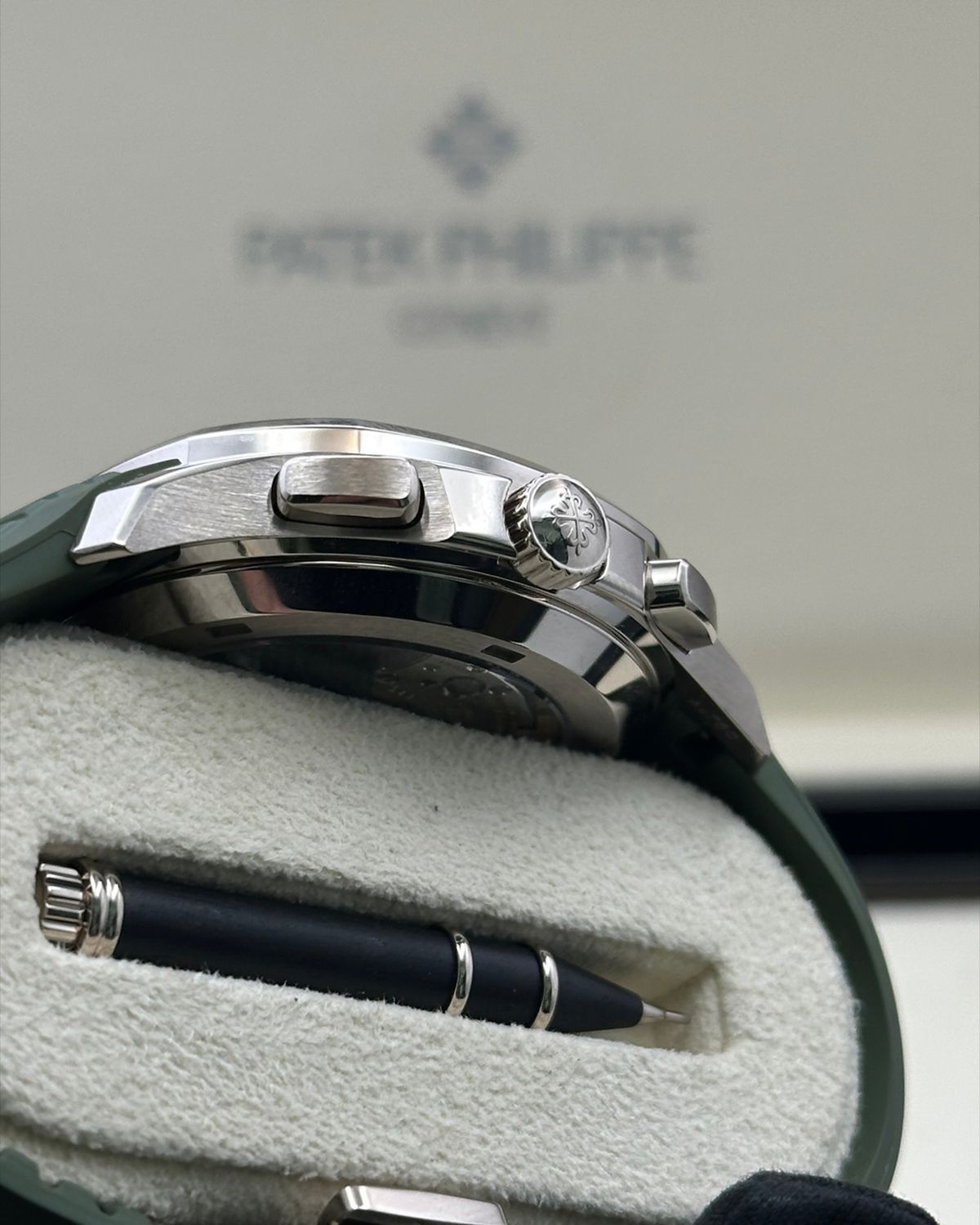 Patek Philippe 5968G-010